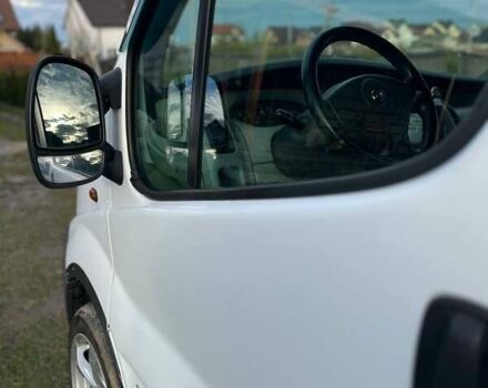 Білий Опель Віваро, об'ємом двигуна 1.87 л та пробігом 615 тис. км за 8000 $, фото 12 на Automoto.ua