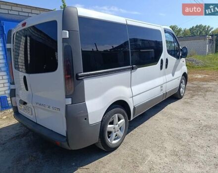 Белый Опель Виваро, объемом двигателя 1.9 л и пробегом 165 тыс. км за 7500 $, фото 2 на Automoto.ua