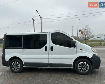 Белый Опель Виваро, объемом двигателя 1.9 л и пробегом 230 тыс. км за 7200 $, фото 15 на Automoto.ua