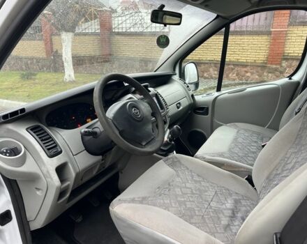 Білий Опель Віваро, об'ємом двигуна 1.9 л та пробігом 380 тис. км за 5017 $, фото 7 на Automoto.ua