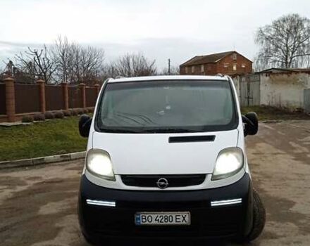 Білий Опель Віваро, об'ємом двигуна 1.9 л та пробігом 450 тис. км за 7200 $, фото 1 на Automoto.ua