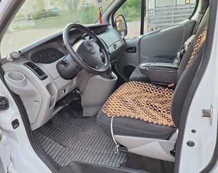 Білий Опель Віваро, об'ємом двигуна 1.9 л та пробігом 272 тис. км за 8800 $, фото 13 на Automoto.ua