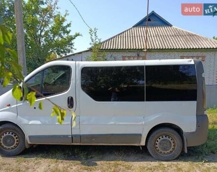 Белый Опель Виваро, объемом двигателя 1.87 л и пробегом 360 тыс. км за 5500 $, фото 4 на Automoto.ua