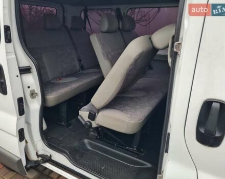 Белый Опель Виваро, объемом двигателя 1.9 л и пробегом 402 тыс. км за 7100 $, фото 3 на Automoto.ua