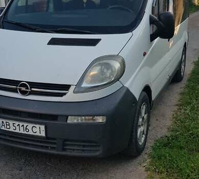 Белый Опель Виваро, объемом двигателя 1.87 л и пробегом 450 тыс. км за 7000 $, фото 2 на Automoto.ua