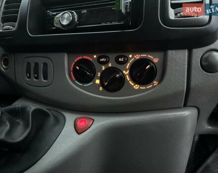 Білий Опель Віваро, об'ємом двигуна 1.9 л та пробігом 245 тис. км за 8800 $, фото 24 на Automoto.ua