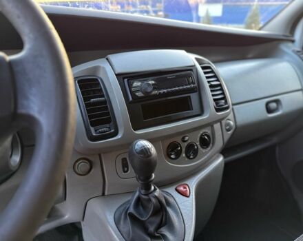 Білий Опель Віваро, об'ємом двигуна 1.9 л та пробігом 280 тис. км за 7800 $, фото 10 на Automoto.ua
