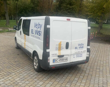 Білий Опель Віваро, об'ємом двигуна 1.9 л та пробігом 412 тис. км за 6800 $, фото 2 на Automoto.ua