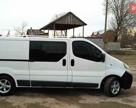 Білий Опель Віваро, об'ємом двигуна 1.9 л та пробігом 450 тис. км за 7200 $, фото 3 на Automoto.ua