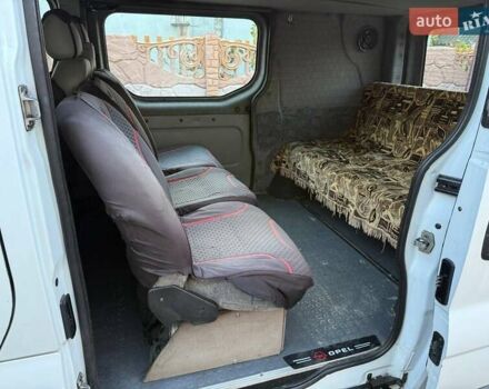 Белый Опель Виваро, объемом двигателя 1.87 л и пробегом 374 тыс. км за 7900 $, фото 5 на Automoto.ua