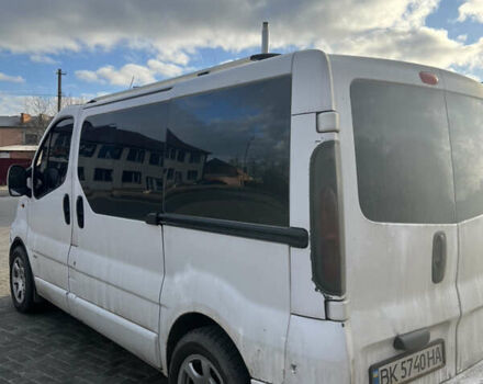 Белый Опель Виваро, объемом двигателя 1.9 л и пробегом 335 тыс. км за 6000 $, фото 2 на Automoto.ua
