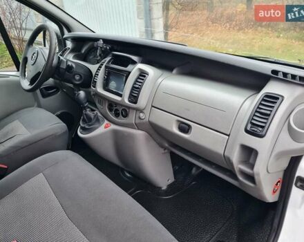 Белый Опель Виваро, объемом двигателя 1.9 л и пробегом 402 тыс. км за 7100 $, фото 10 на Automoto.ua