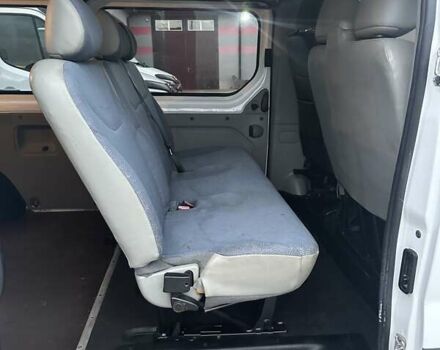 Білий Опель Віваро, об'ємом двигуна 1.9 л та пробігом 245 тис. км за 8800 $, фото 26 на Automoto.ua