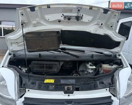 Білий Опель Віваро, об'ємом двигуна 1.9 л та пробігом 245 тис. км за 8800 $, фото 33 на Automoto.ua