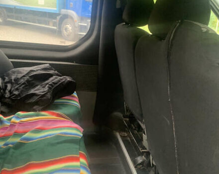 Білий Опель Віваро, об'ємом двигуна 1.9 л та пробігом 412 тис. км за 6800 $, фото 22 на Automoto.ua