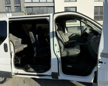 Белый Опель Виваро, объемом двигателя 1.9 л и пробегом 415 тыс. км за 5999 $, фото 11 на Automoto.ua