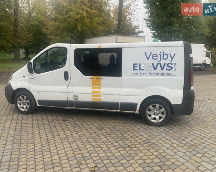 Білий Опель Віваро, об'ємом двигуна 1.9 л та пробігом 412 тис. км за 6800 $, фото 18 на Automoto.ua