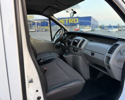 Білий Опель Віваро, об'ємом двигуна 1.9 л та пробігом 280 тис. км за 7800 $, фото 13 на Automoto.ua