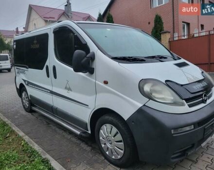 Білий Опель Віваро, об'ємом двигуна 1.9 л та пробігом 243 тис. км за 7800 $, фото 8 на Automoto.ua