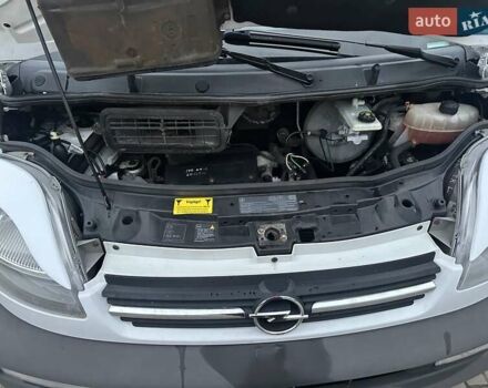 Білий Опель Віваро, об'ємом двигуна 1.9 л та пробігом 245 тис. км за 8800 $, фото 34 на Automoto.ua