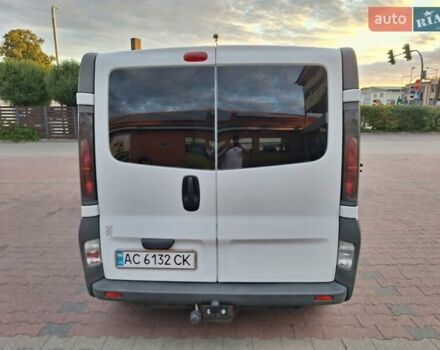 Білий Опель Віваро, об'ємом двигуна 1.9 л та пробігом 272 тис. км за 8800 $, фото 1 на Automoto.ua