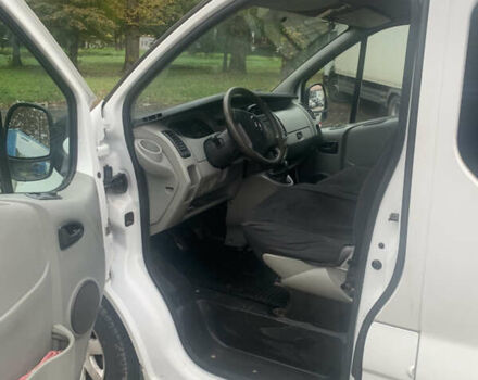 Білий Опель Віваро, об'ємом двигуна 1.9 л та пробігом 412 тис. км за 6800 $, фото 26 на Automoto.ua