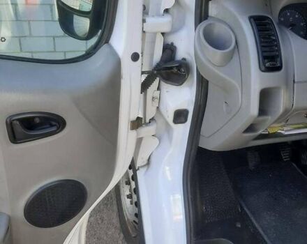 Белый Опель Виваро, объемом двигателя 1.87 л и пробегом 659 тыс. км за 4800 $, фото 15 на Automoto.ua