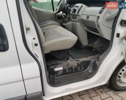 Белый Опель Виваро, объемом двигателя 1.87 л и пробегом 280 тыс. км за 6000 $, фото 29 на Automoto.ua