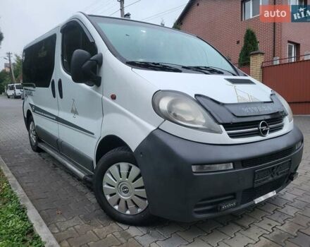 Білий Опель Віваро, об'ємом двигуна 1.9 л та пробігом 243 тис. км за 7800 $, фото 12 на Automoto.ua
