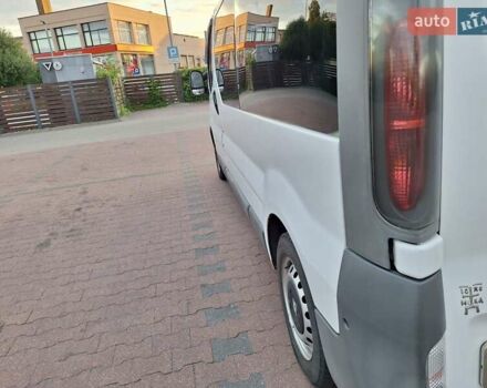 Білий Опель Віваро, об'ємом двигуна 1.9 л та пробігом 272 тис. км за 8800 $, фото 2 на Automoto.ua
