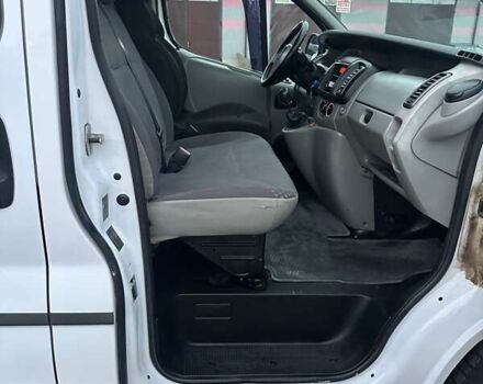 Білий Опель Віваро, об'ємом двигуна 1.9 л та пробігом 245 тис. км за 8800 $, фото 20 на Automoto.ua