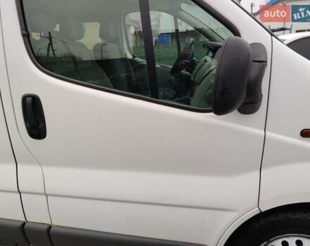 Белый Опель Виваро, объемом двигателя 1.87 л и пробегом 280 тыс. км за 6000 $, фото 3 на Automoto.ua