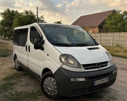 Белый Опель Виваро, объемом двигателя 1.9 л и пробегом 350 тыс. км за 6500 $, фото 1 на Automoto.ua