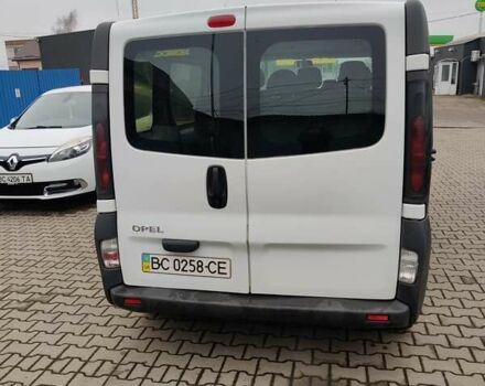 Белый Опель Виваро, объемом двигателя 1.87 л и пробегом 280 тыс. км за 6000 $, фото 16 на Automoto.ua