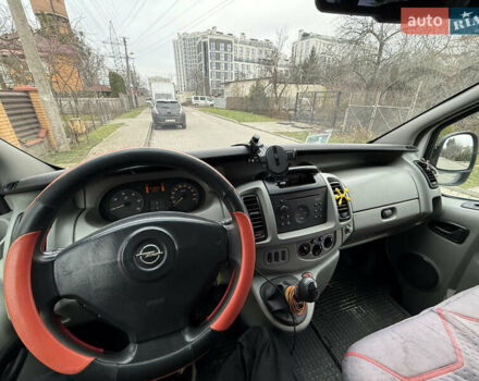 Белый Опель Виваро, объемом двигателя 1.9 л и пробегом 273 тыс. км за 8500 $, фото 15 на Automoto.ua