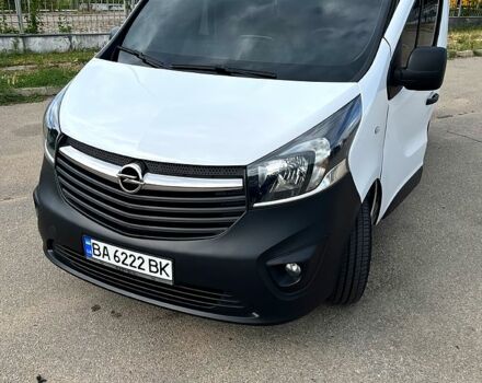 Білий Опель Віваро, об'ємом двигуна 1.9 л та пробігом 250 тис. км за 17000 $, фото 1 на Automoto.ua