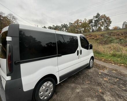 Білий Опель Віваро, об'ємом двигуна 1.9 л та пробігом 235 тис. км за 6600 $, фото 4 на Automoto.ua