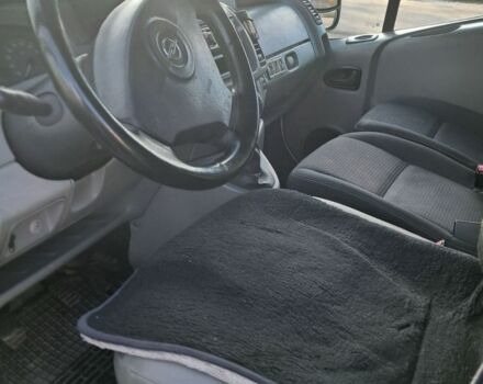 Белый Опель Виваро, объемом двигателя 2 л и пробегом 426 тыс. км за 7600 $, фото 6 на Automoto.ua