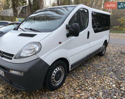 Білий Опель Віваро, об'ємом двигуна 1.9 л та пробігом 212 тис. км за 8200 $, фото 4 на Automoto.ua