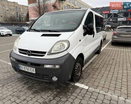 Белый Опель Виваро, объемом двигателя 1.9 л и пробегом 273 тыс. км за 8500 $, фото 1 на Automoto.ua