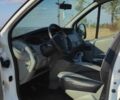 Белый Опель Виваро, объемом двигателя 2.5 л и пробегом 210 тыс. км за 7800 $, фото 5 на Automoto.ua