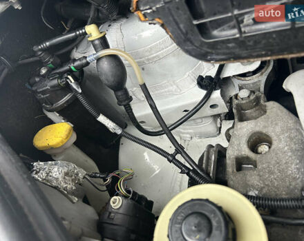 Белый Опель Виваро, объемом двигателя 1.87 л и пробегом 364 тыс. км за 5700 $, фото 15 на Automoto.ua