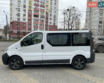 Белый Опель Виваро, объемом двигателя 1.9 л и пробегом 347 тыс. км за 7500 $, фото 7 на Automoto.ua