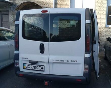 Белый Опель Виваро, объемом двигателя 1.9 л и пробегом 384 тыс. км за 7600 $, фото 2 на Automoto.ua
