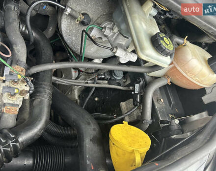 Белый Опель Виваро, объемом двигателя 1.87 л и пробегом 364 тыс. км за 5700 $, фото 14 на Automoto.ua