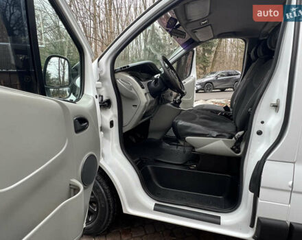 Білий Опель Віваро, об'ємом двигуна 1.9 л та пробігом 370 тис. км за 8350 $, фото 56 на Automoto.ua