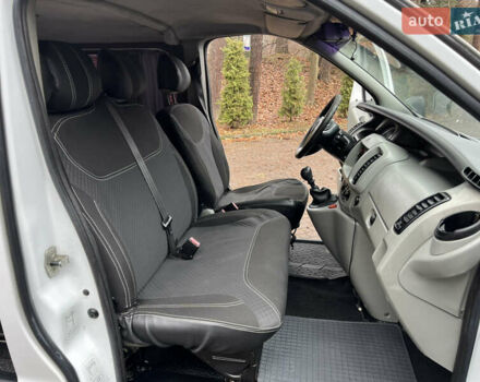 Білий Опель Віваро, об'ємом двигуна 1.9 л та пробігом 370 тис. км за 8350 $, фото 53 на Automoto.ua