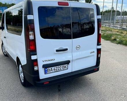 Белый Опель Виваро, объемом двигателя 1.9 л и пробегом 250 тыс. км за 17000 $, фото 2 на Automoto.ua