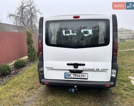 Белый Опель Виваро, объемом двигателя 1.9 л и пробегом 247 тыс. км за 6650 $, фото 4 на Automoto.ua