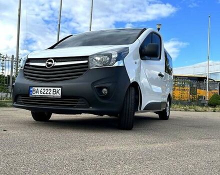 Белый Опель Виваро, объемом двигателя 1.9 л и пробегом 250 тыс. км за 17000 $, фото 4 на Automoto.ua